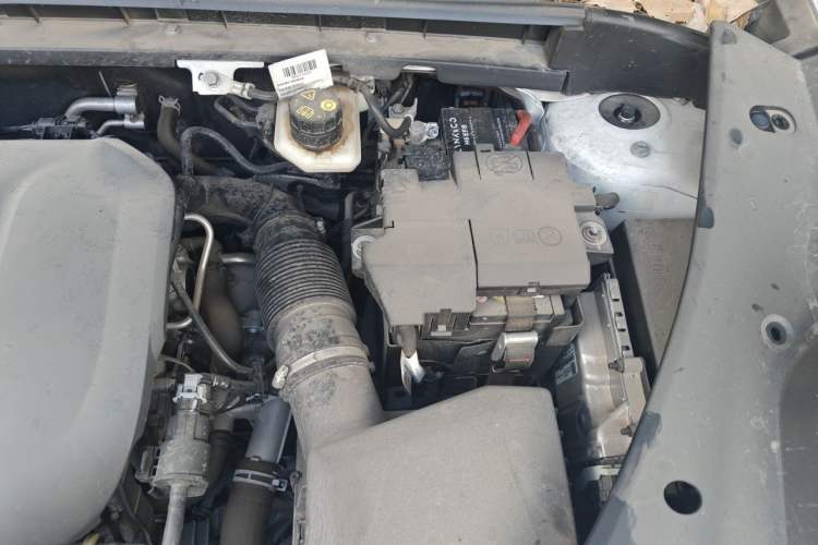 Used Lynk & Co 03 2023 1.5TD DCT JingPro Engine Bay Left