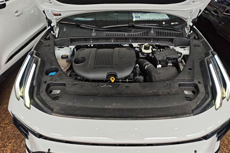 Used Lynk & Co 03 2023 1.5TD DCT JingPro Engine Bay
