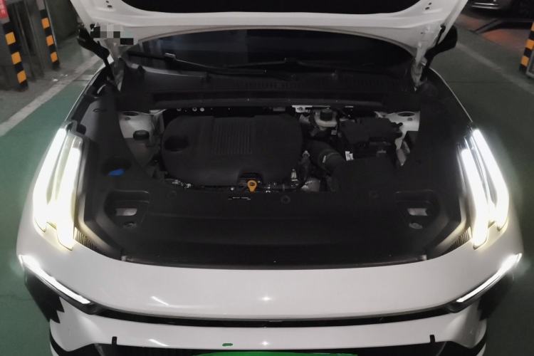 Used Lynk & Co 03 2023 1.5TD DCT JingPro Engine Bay
