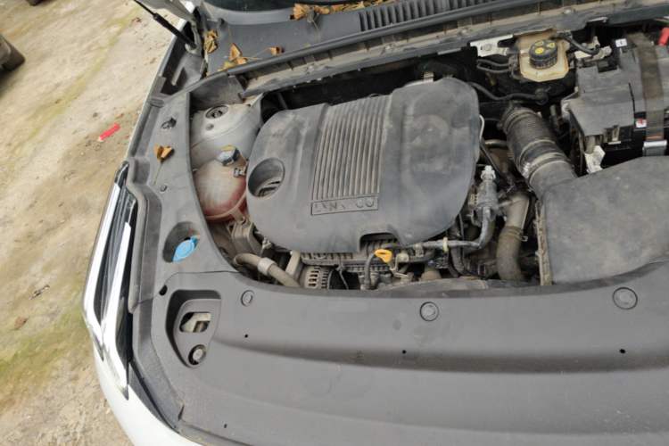 Used Lynk & Co 03 2023 1.5TD DCT JingPro Engine Bay Right
