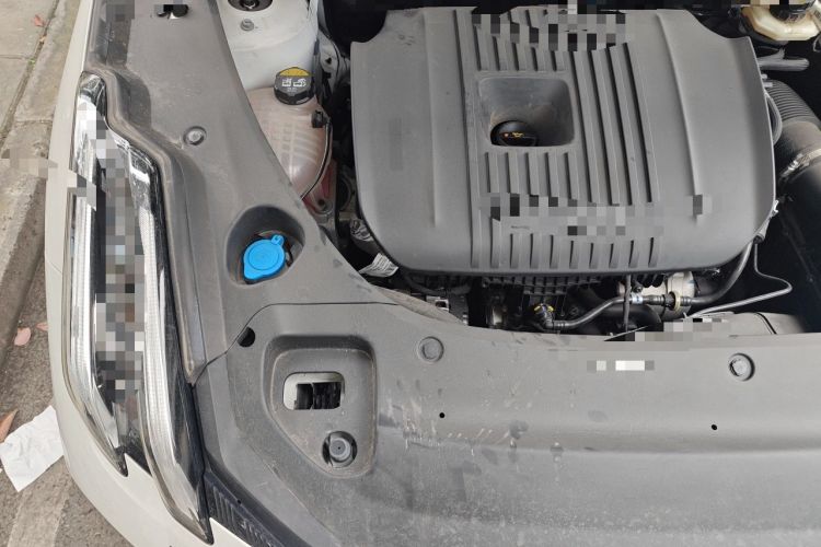 Used Lynk & Co 03 2023 2.0TD DCT JingPro Engine Bay Right