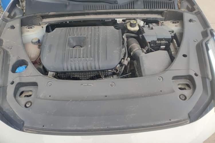 Used Lynk & Co 03 2023 2.0TD DCT JingPro Engine Bay