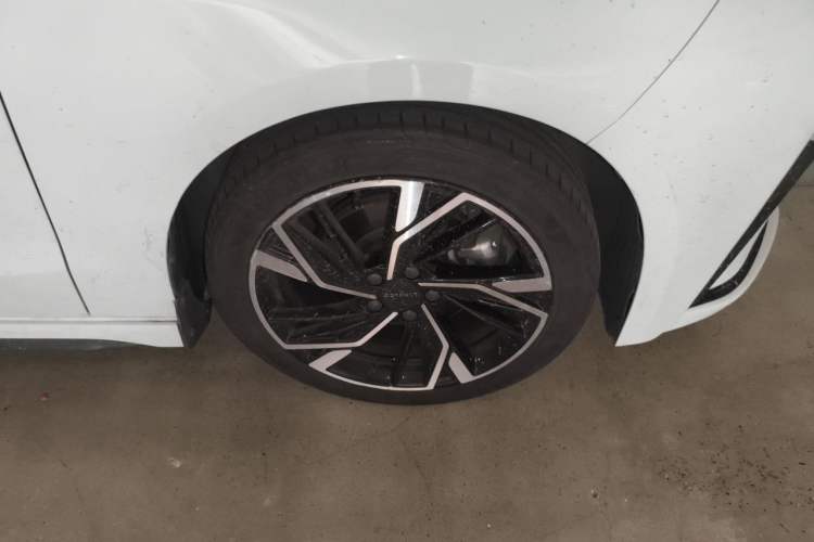 Used Lynk & Co 03 2023 1.5TD DCT JingPro Exterior 1