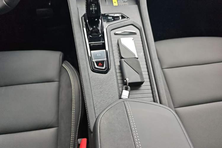 Used Lynk & Co 03 2023 1.5TD DCT JingPro Gear Lever