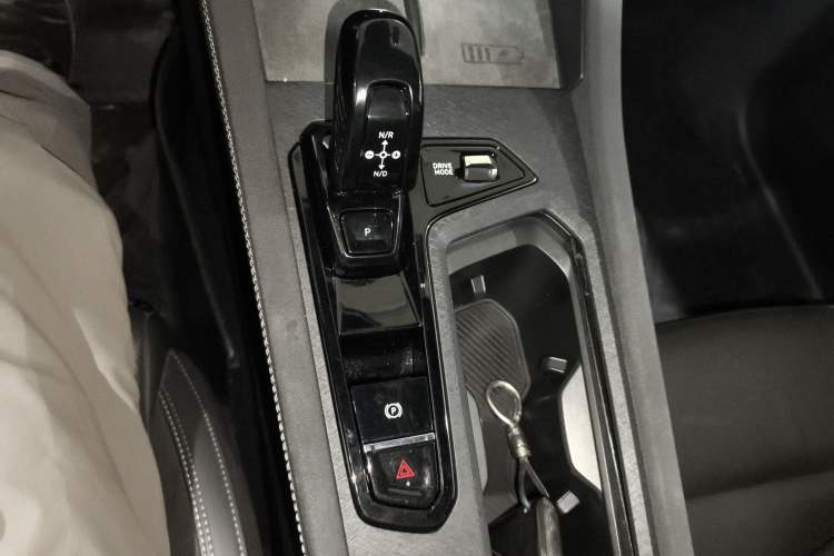 Used Lynk & Co 03 2023 1.5TD DCT JingPro Gear Lever