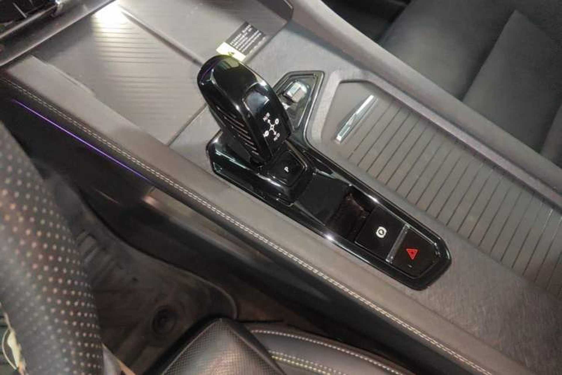 Used Lynk & Co 03 2023 2.0TD DCT JingPro Gear Lever