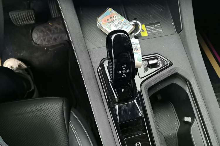 Used Lynk & Co 03 2023 1.5TD DCT JingPro Gear Lever