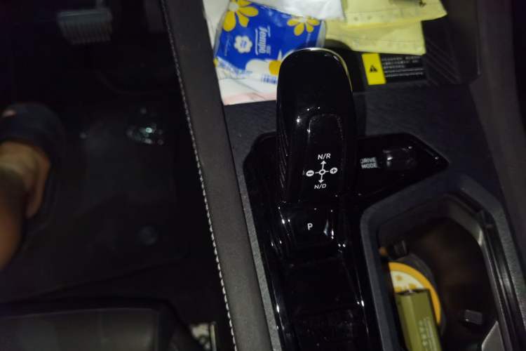 Used Lynk & Co 03 2023 1.5TD DCT JingPro Gear Lever