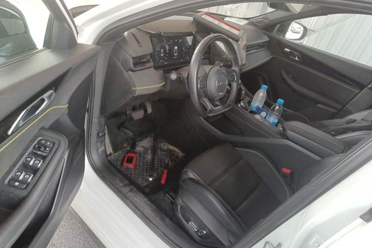 Used Lynk & Co 03 2023 2.0TD DCT JingPro Interior 3