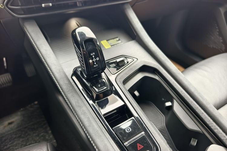 Used Lynk & Co 03 2023 2.0TD DCT H-Power Halo Interior 3