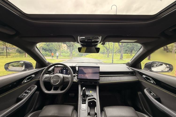 Used Lynk & Co 03 2023 1.5TD DCT JingPro Interior 3