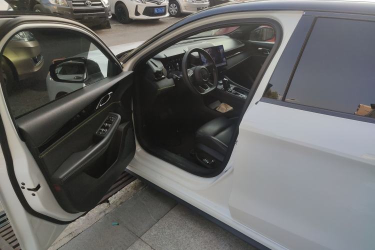 Used Lynk & Co 03 2023 1.5TD DCT JingPro Interior 3