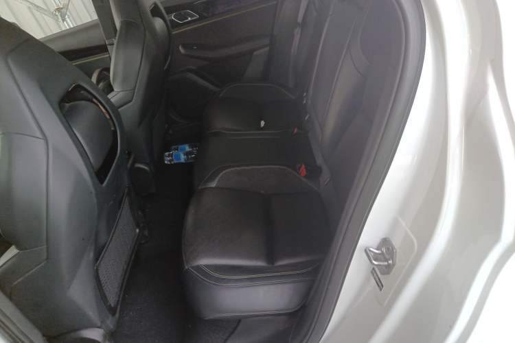 Used Lynk & Co 03 2023 2.0TD DCT JingPro Interior 4