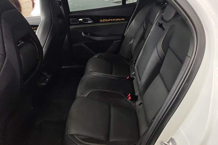 Used Lynk & Co 03 2023 1.5TD DCT JingPro Interior 4
