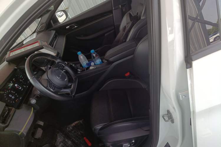 Used Lynk & Co 03 2023 2.0TD DCT JingPro Left Front Seat