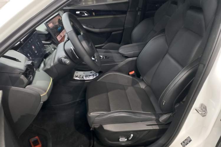 Used Lynk & Co 03 2023 1.5TD DCT JingPro Left Front Seat
