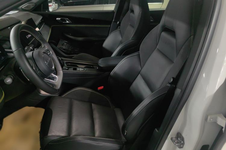 Used Lynk & Co 03 2023 2.0TD DCT JingPro Left Front Seat