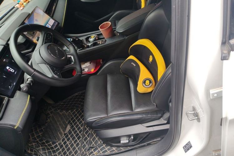Used Lynk & Co 03 2023 2.0TD DCT JingPro Left Front Seat