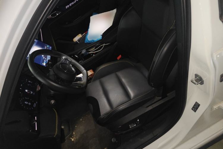 Used Lynk & Co 03 2023 1.5TD DCT JingPro Left Front Seat