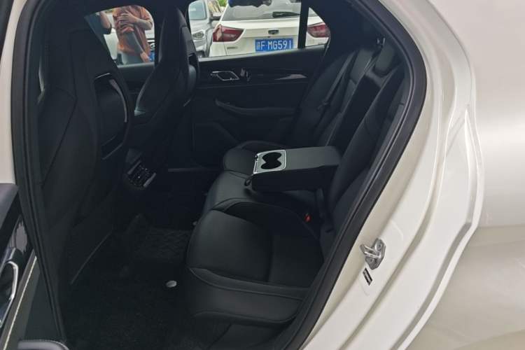Used Lynk & Co 03 2023 1.5TD DCT JingPro Left Rear Seat
