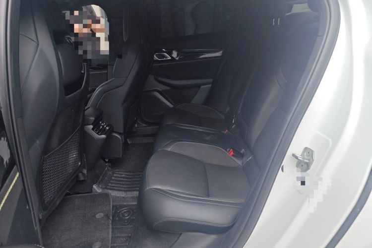 Used Lynk & Co 03 2023 2.0TD DCT JingPro Left Rear Seat
