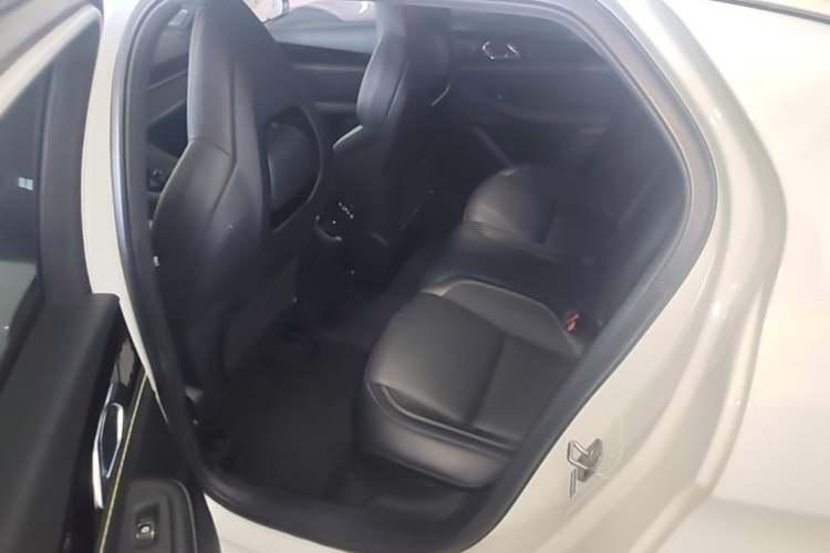 Used Lynk & Co 03 2023 1.5TD DCT JingPro Left Rear Seat