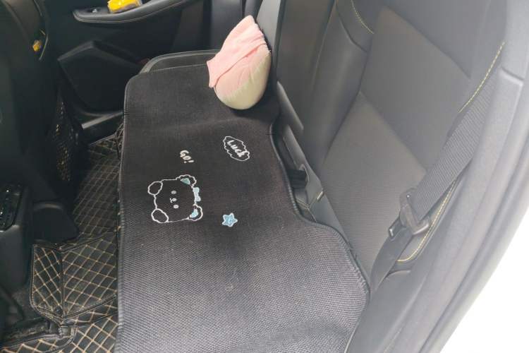 Used Lynk & Co 03 2023 2.0TD DCT JingPro Left Rear Seat