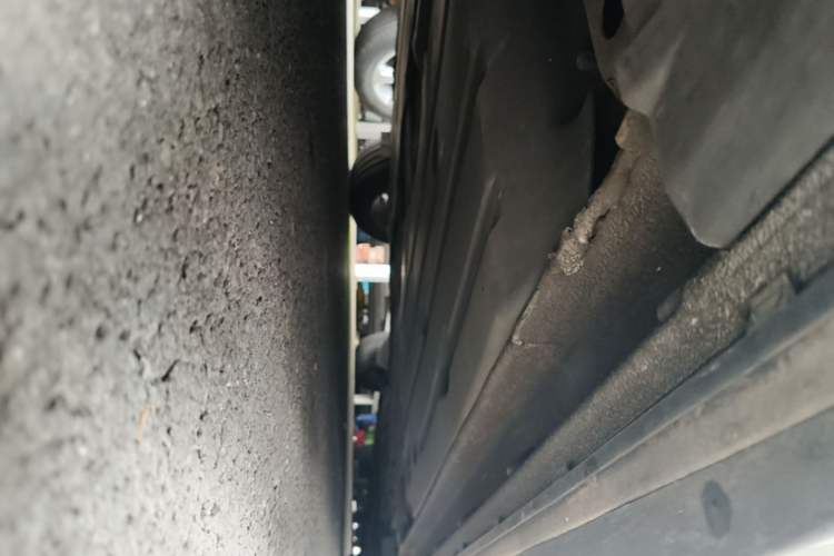 Used Lynk & Co 03 2023 1.5TD DCT JingPro Left Side Sill