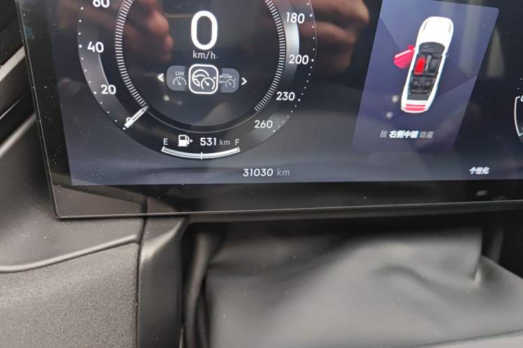Used Lynk & Co 03 2023 1.5TD DCT JingPro Odometer Close Up