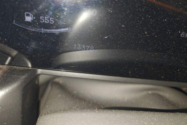 Used Lynk & Co 03 2023 1.5TD DCT JingPro Odometer Close Up