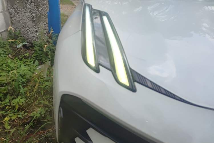 Used Lynk & Co 03 2023 2.0TD DCT JingPro Right Front Headlight