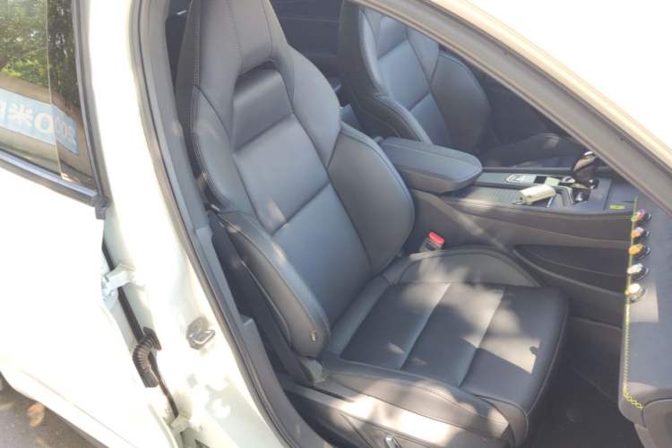 Used Lynk & Co 03 2023 1.5T EM-F AM Right Front Seat