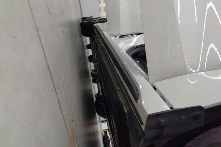 Used Lynk & Co 03 2023 1.5TD DCT JingPro Right Side Sill