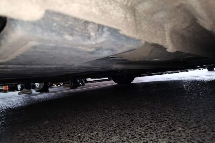 Used Lynk & Co 03 2023 1.5TD DCT JingPlus Right Side Sill