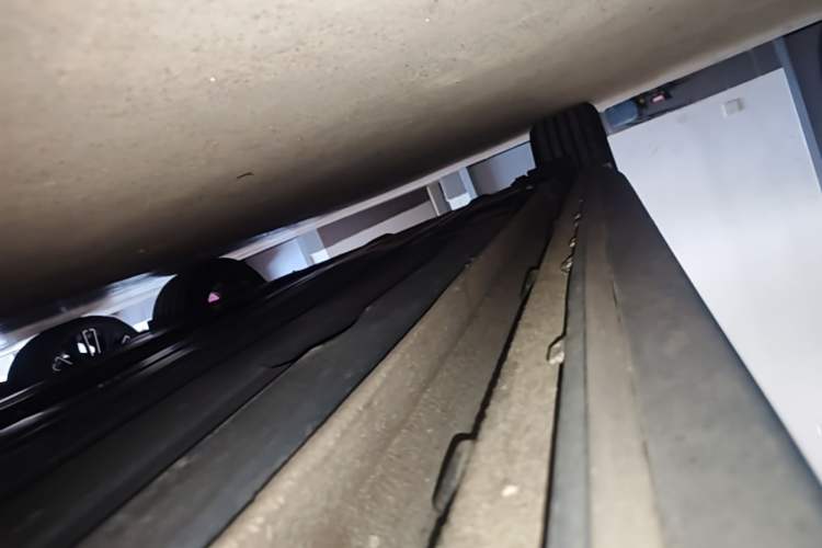 Used Lynk & Co 03 2023 1.5TD DCT JingPro Right Side Sill