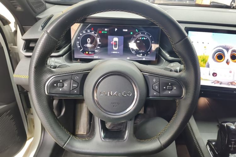 Used Lynk & Co 03 2023 2.0TD DCT H-Power Halo Steering Wheel