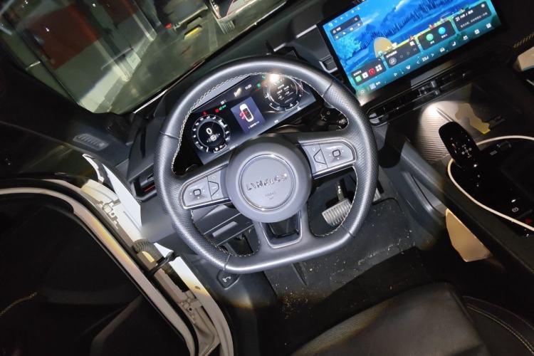Used Lynk & Co 03  Steering Wheel