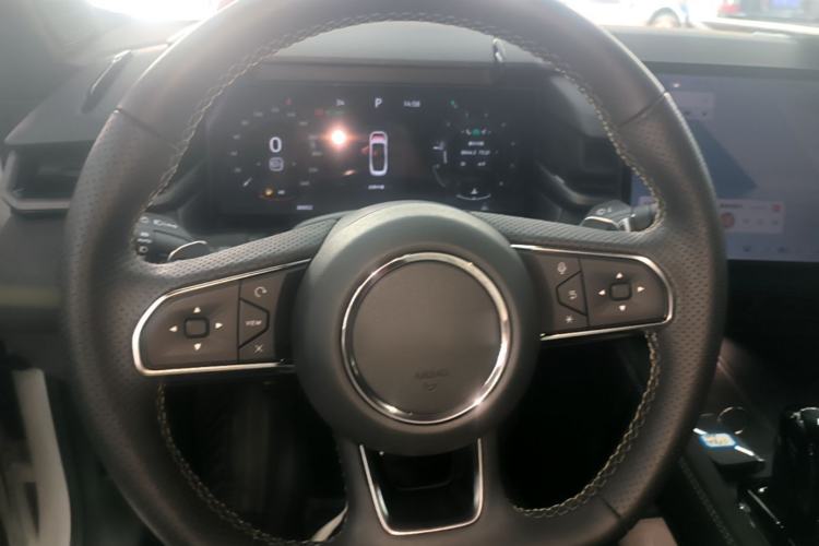 Used Lynk & Co 03 2023 1.5TD DCT JingPro Steering Wheel
