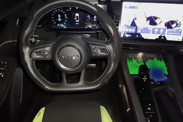Used Lynk & Co 03 2023 1.5TD DCT JingPro Steering Wheel