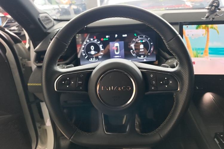 Used Lynk & Co 03 2023 2.0TD DCT H-Power Halo Steering Wheel