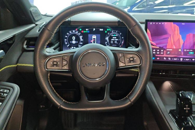 Used Lynk & Co 03 2023 2.0TD DCT JingPro Steering Wheel