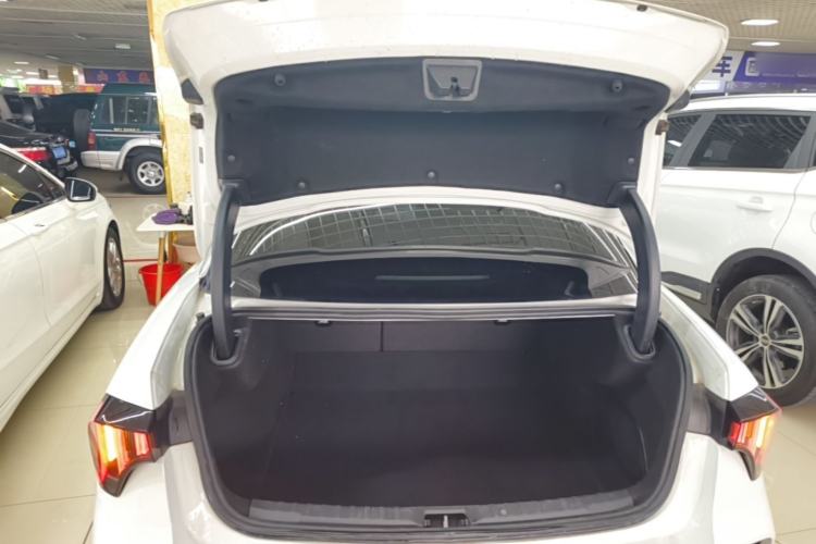 Used Lynk & Co 03 2023 2.0TD DCT H-Power Halo Trunk