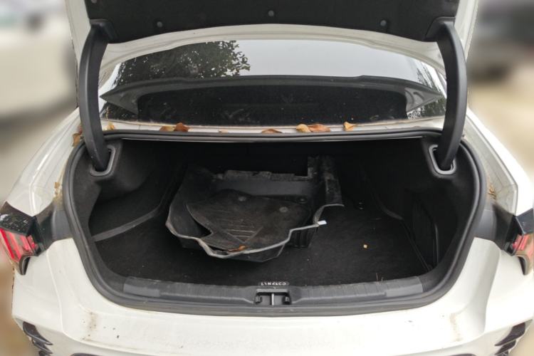 Used Lynk & Co 03 2023 1.5TD DCT JingPro Trunk