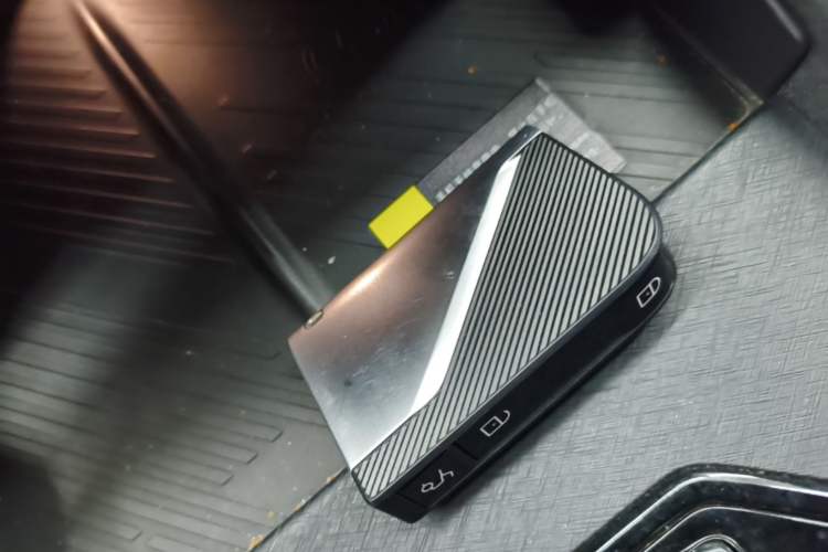Used Lynk & Co 03 2023 2.0TD DCT H-Power Halo Vehicle Key