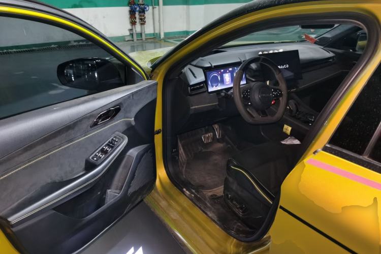 Used Lynk & Co 03 2023 03+ 2.0TD Automatic Yufeng Edition Driver Seat