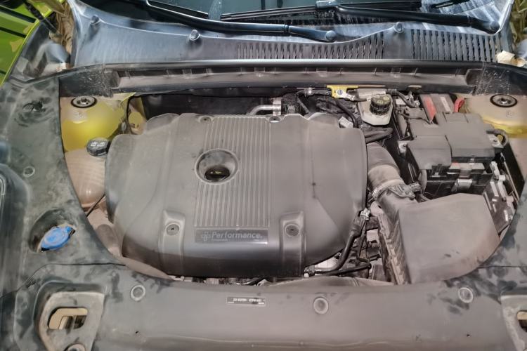 Used Lynk & Co 03 2023 03+ 2.0TD Automatic Yufeng Edition Engine Bay