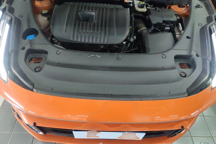 Used Lynk & Co 03 2023 2.0TD DCT H-Power Halo Engine Bay