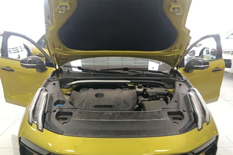 Used Lynk & Co 03 2023 03+ 2.0TD Automatic Yufeng Edition Engine Bay