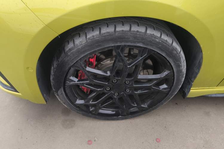 Used Lynk & Co 03 2023 03+ 2.0TD Automatic Yufeng Edition Exterior 4