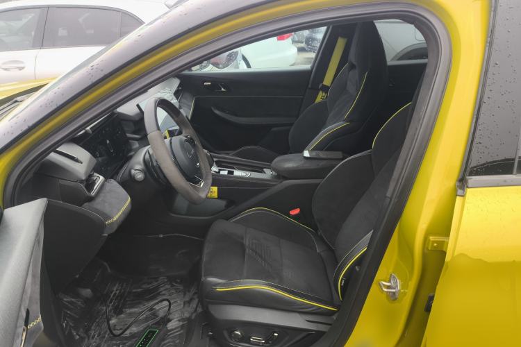 Used Lynk & Co 03 2023 03+ 2.0TD Automatic Yufeng Edition Left Front Seat